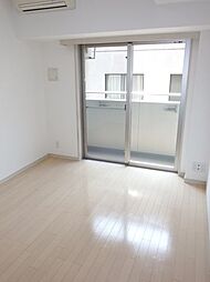 グランド・ガーラ横濱山下町 7階1Kのリビング/ダイニング