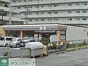 セブンイレブン横浜鴨居1丁目店 徒歩3分。 180m