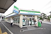 ファミリーマート鶴ヶ峰店 595m