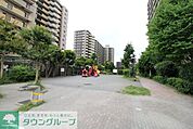 塚越あさひ公園 徒歩21分。 1670m