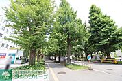 慶応義塾大学 徒歩22分。 1720m