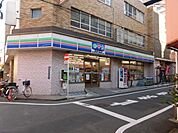 スリーエフ板橋大谷口北町店 徒歩5分。コンビニ 390m