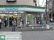 ファミリーマート 62m