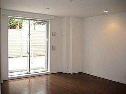 東急東横線 都立大学駅 徒歩10分の賃貸マンション 1階1SLDKのリビング/ダイニング