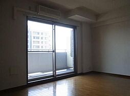 京急本線 大森海岸駅 徒歩3分の賃貸マンション 6階1Kのリビング/ダイニング