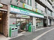 ファミリーマート麻布十番店 200m