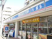 ローソンローソンホーム薬局西蒲田店 132m