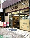 ナチュラルローソン五反田TOC店 徒歩8分。 570m