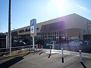 ヤオコー所沢椿峰店 617m