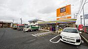 ミニストップ東松山六反町店 徒歩13分。コンビニ 980m