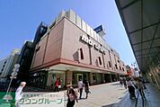 丸広百貨店川越店 徒歩11分。 860m