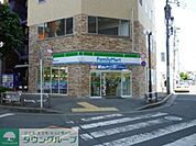 ファミリーマート福生駅前店 徒歩6分。コンビニ 410m