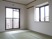☆和室は出窓付き☆