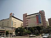 京王百貨店　聖蹟桜ヶ丘 811m