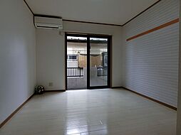 西武拝島線 東大和市駅 徒歩17分の賃貸アパート 2階1Kのリビング/ダイニング