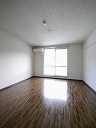 メゾンドール市川 1階1Kのリビング/ダイニング