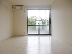 フォンテンブロー 1階1Kのリビング/ダイニング