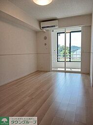 フェアリーＹ 102 1階1LDKのリビング/ダイニング