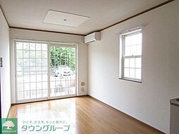 アヴニールII 1階2LDKのリビング/ダイニング