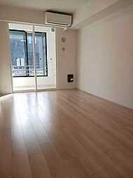 マウント　シティII 104 1階1LDKのリビング/ダイニング