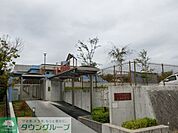 真生保育園 徒歩21分。 1660m