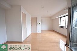 シルバラード 302 3階1Kのリビング/ダイニング