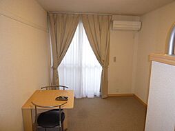 JR内房線 五井駅 徒歩5分の賃貸マンション 4階1Kのリビング/ダイニング