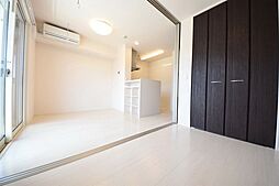 エヴァーラスティング千葉 206 2階1DKのリビング/ダイニング