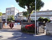 千葉市立末広中学校 徒歩11分。中学校 840m