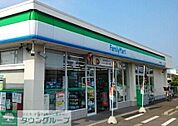 ファミリーマート千葉誉田駅前店 870m