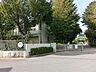 周辺：小中台中学校 800m