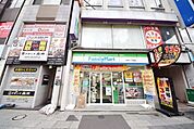 ファミリーマート赤羽一丁目店 542m