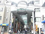 ハッピーロード商店街 640m