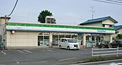 ファミリーマート 713m