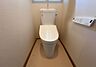 トイレ：トイレには快適な温水洗浄便座付き！※一部CG加工により残置物を除去しています。