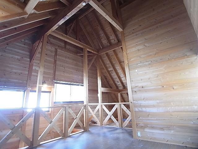 室内 京都市右京区京北井戸町甘ケ市