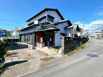 外観:価格には消費税、リフォーム費用を含みます。リフォーム中でもご案内可能。内覧希望の方はお電話ください。 外観:価格には消費税、リフォーム費用を含みます。リフォーム中でもご案内可能。内覧希望の方はお電話ください。