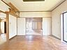 洋室：現況販売中／1階洋室／8帖／和室と繋げて大きなLDKにリフォームも可能です。