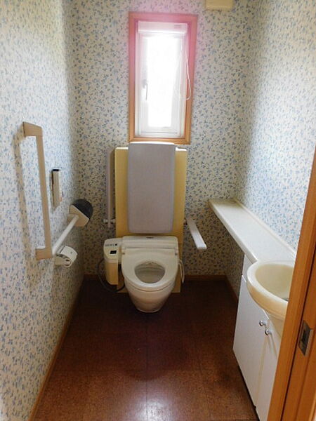 トイレを拡大表示