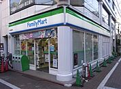 ファミリーマート大田梅屋敷店(コンビニ)まで320m