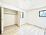子供部屋：◆1号棟◆～Bed Room～　子供部屋はお子様にとって大変重な役割があります。子供一人で過ごす空間を与えることで、宿題や勉強時間も自然と増えまた自ら部屋の片付けや掃除なども促すことに繋がります。