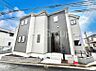 外観：◆C号棟◆～Exterior～　角地により陽当り・風通し良好です。うららかな陽射しがどのお部屋にも降り注ぎますように、快適さを追求した間取設計。生活を恵みの豊かな永住の地へと変えてくれます。