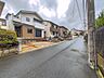 外観：～Exterior～　 南西 5.9m 公道　前面道路は閑静な住宅地をはしる車通りの少ない道路。駐車の出し入れもらくらくです！ご不明点・現地見学のご希望は、お気軽にお問い合わせください！