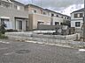 外観：～Exterior～　閑静な住宅地で子育て家族にピッタリ。毎日のお散歩も快適な緑に恵まれたエリアで、自然に包まれた穏やかな暮らしを実現するための、ゆとりある住環境が整っています。