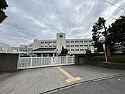 【近隣施設/中学校】東松山市立北中学校まで2000ｍ（徒歩約29分/自転車約10分）。中学校になると本格的に部活動も始まり、遅くなりがちで親は心配ですが、成長するお子様を見守りましょう。 2180m
