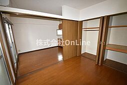 居間