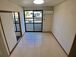 居間