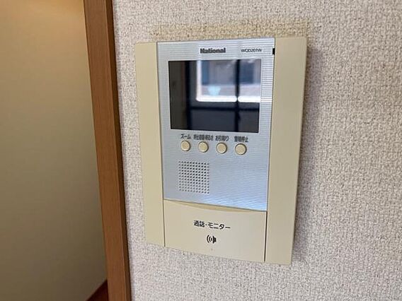 エバーグリーン_内装_3