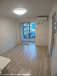 ニコリヴII 203 2階2LDKのリビング/ダイニング