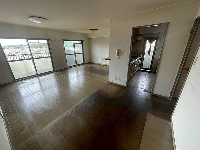 リビング/ダイニング アーバン明治弐番館 9階/-